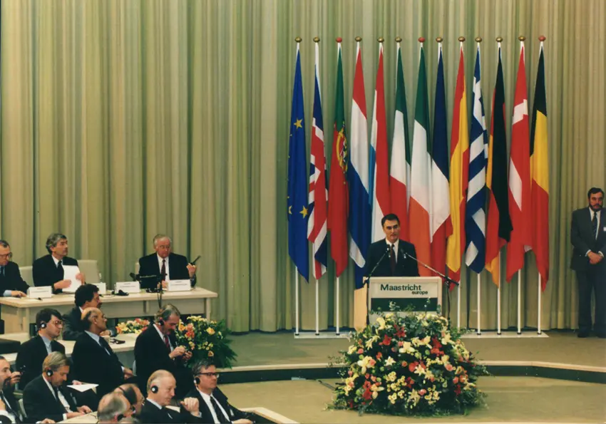 Cérémonie de signature du traité de Maastricht